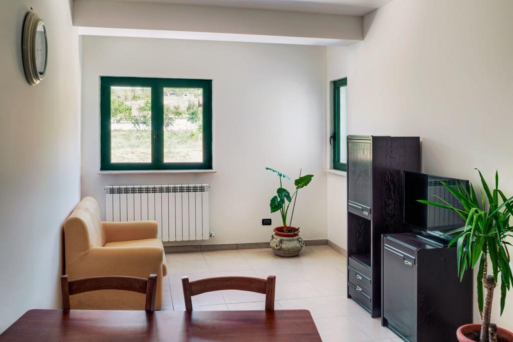 Agriturismo Statale 17 Poggio Picenze 外观 照片