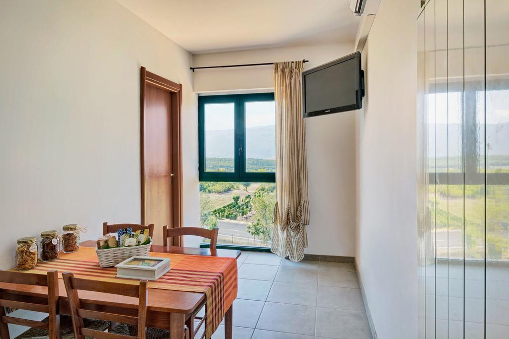 Agriturismo Statale 17 Poggio Picenze 外观 照片